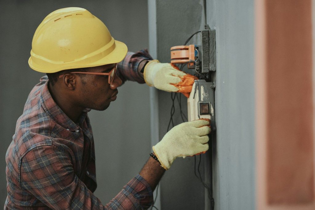 What to Look for in a Facility Manager Priority wise Limited